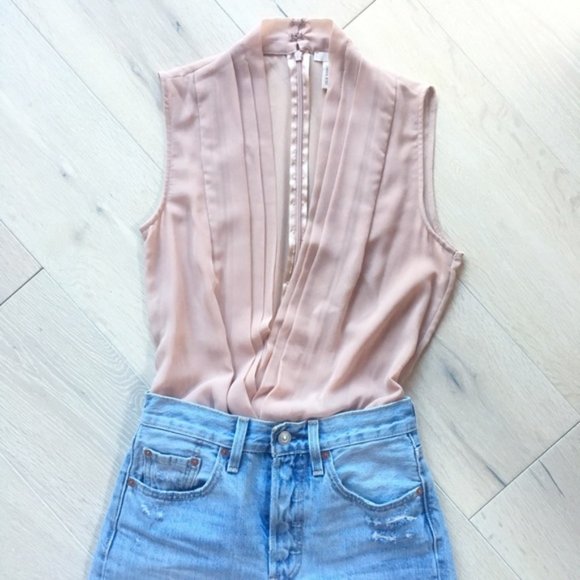 H&M Tops - H&M plunge neck bodysuit